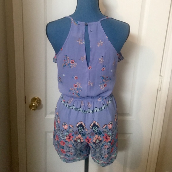 City Triangles Floral Pattern Romper - Picture 3 of 4